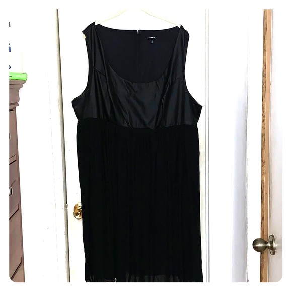 flattering black dress